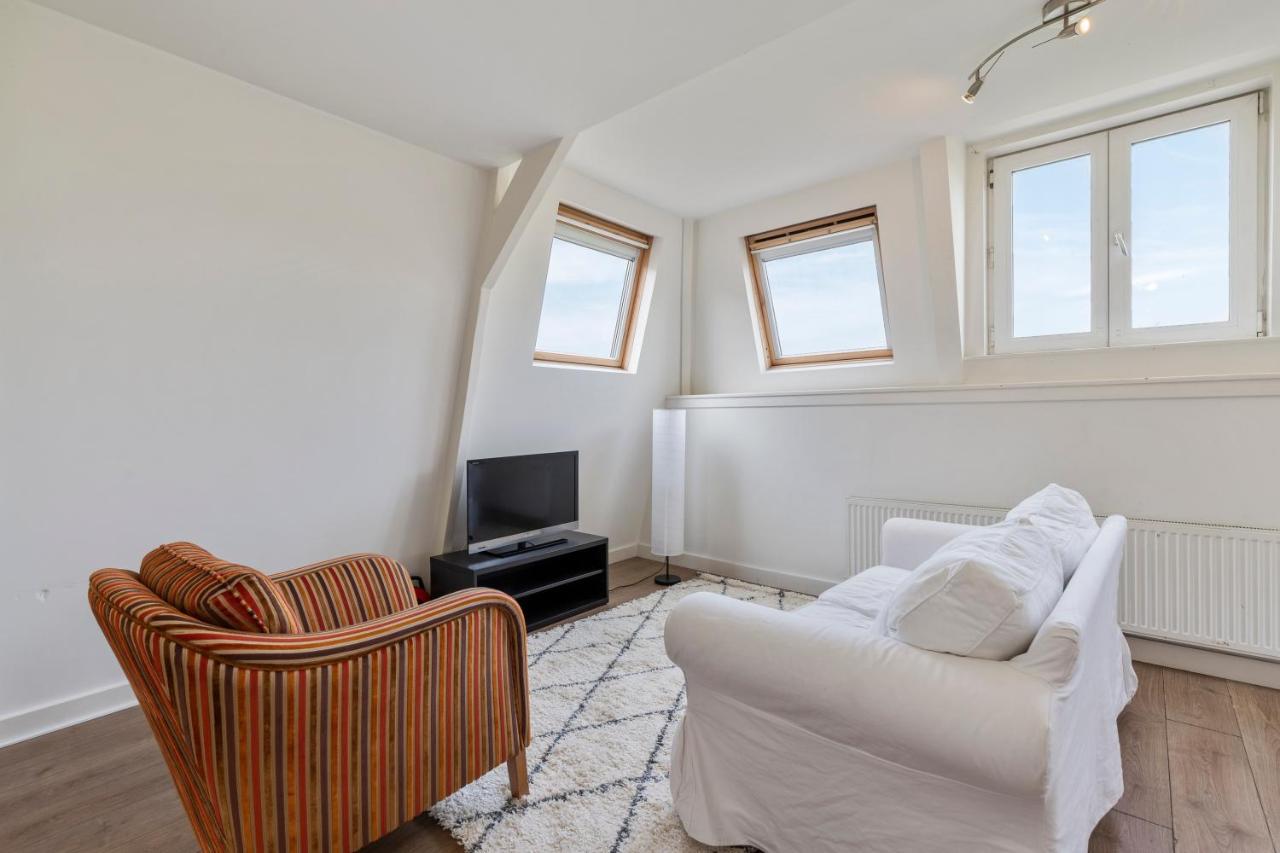 Central Top Floor Apartment With Private Balcony - Apt 3 Amszterdam Kültér fotó